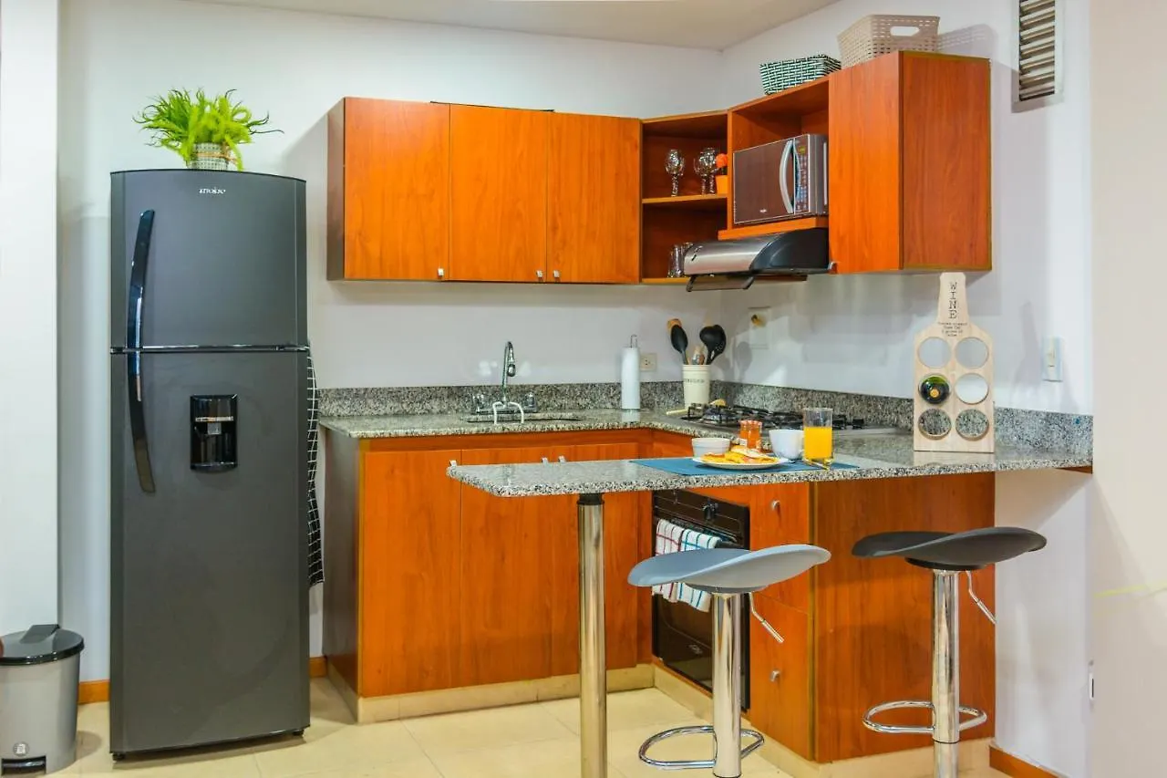 Modern Apartment Ultra Fast Internet in El Poblado Medellín