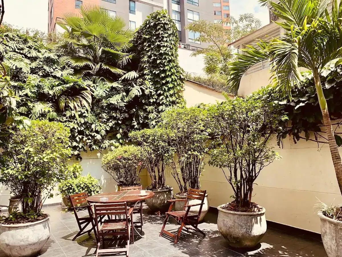Modern Apartment Ultra Fast Internet in El Poblado Medellín
